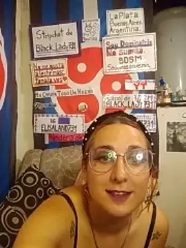 black_lady731 Adlı Modelin Web Kamerası Şovu