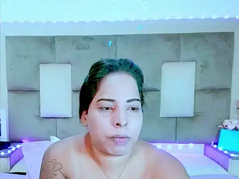 indiantopaz694u – webcam-show