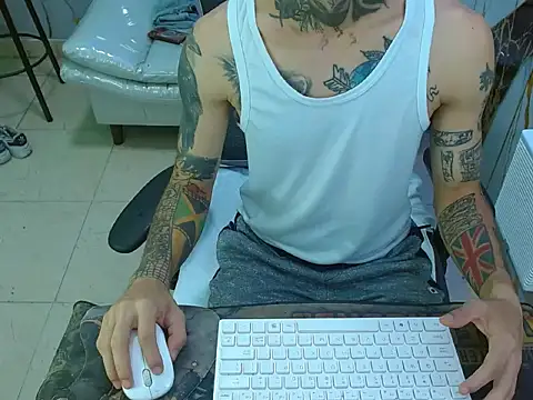 Živý XXX chat boy_tatto777