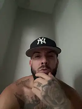 Jamall27 Show in webcam