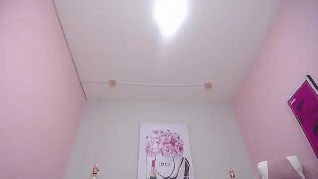 Adri_gomez_x Adlı Modelin Canlı XXX Sohbeti