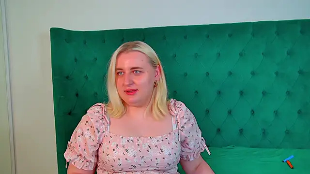 LioraArdyn Chat XXX in diretta