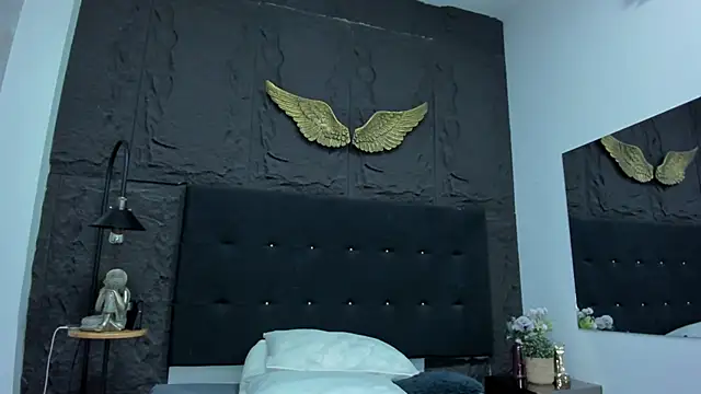 MillaGrey's Webcam Show