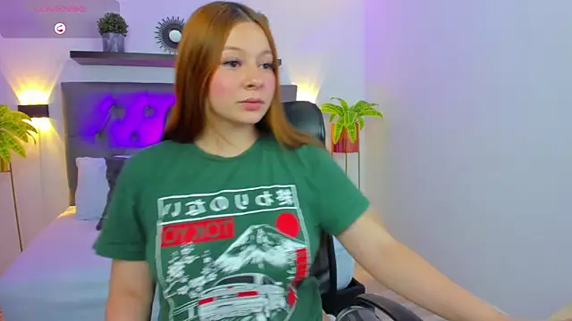 Chat +18 de kitty_sweeety_ ao vivo