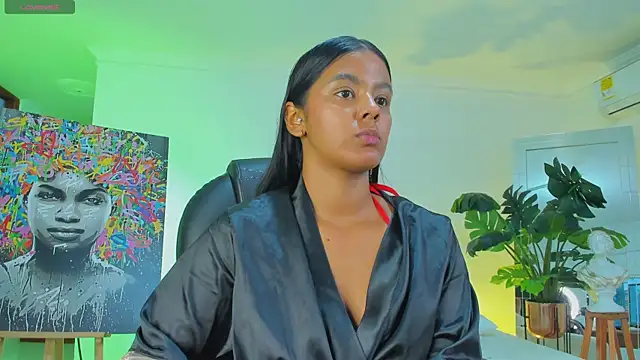 Chatroom XXX en direct de JANYLOVE__