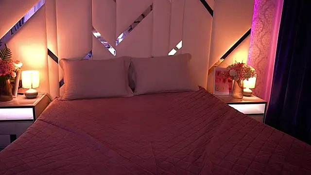 دردشة CuteeFoxy الجنسية المباشرة