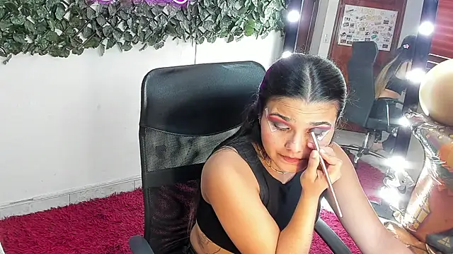 XXX chat uživo modela DestinyHills