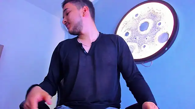 mike_257 Live XXX-Chat