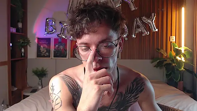 William_Henry_ Chat XXX in diretta