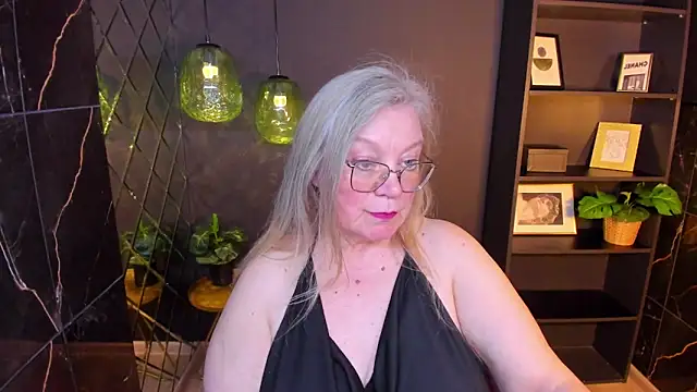 NataliMellow élő XXX-chatje