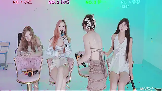 ZZ00033S webcam show
