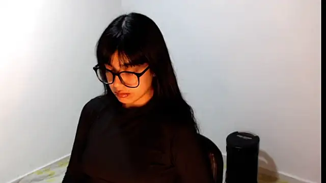 XXX chat uživo modela meganmiauu