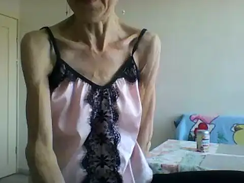 Show modela DreamyElla na web-kameri