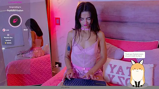 Charlott__18 Chat XXX live