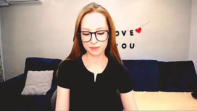 Show modela Lana__Delrey na web-kameri