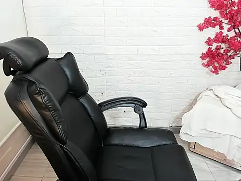 Shara_Oz Chat XXX in diretta