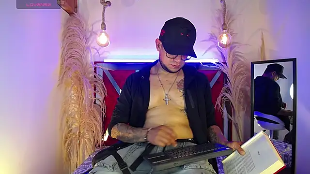 Nickk_21_ élő XXX-chatje