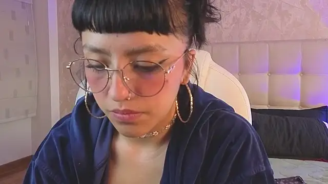 แชท XXX สดของ cute_hollywood