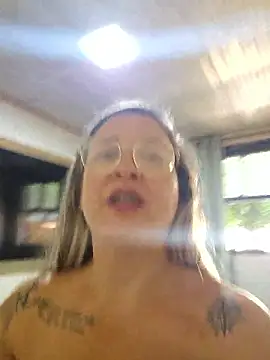 Chat +18 de BellaFortuneGaucha ao vivo