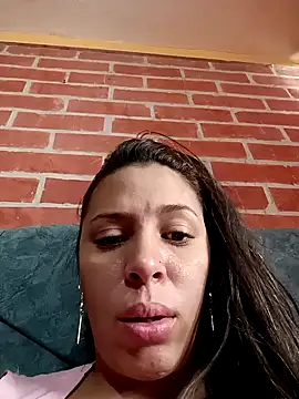 Chatroom XXX en direct de kiki_milu