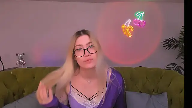 blonde_angell's Live XXX Chat