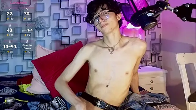 Show modela Twink_Sebas7 na web-kameri