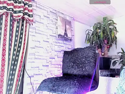BeautyCatalella1 Show in webcam