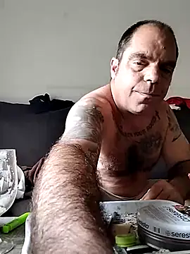 Mirkainvikta élő XXX-chatje