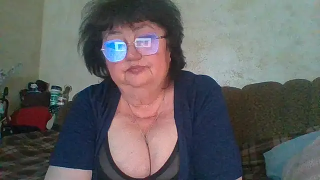 Show modela MilaSky5303 na web-kameri
