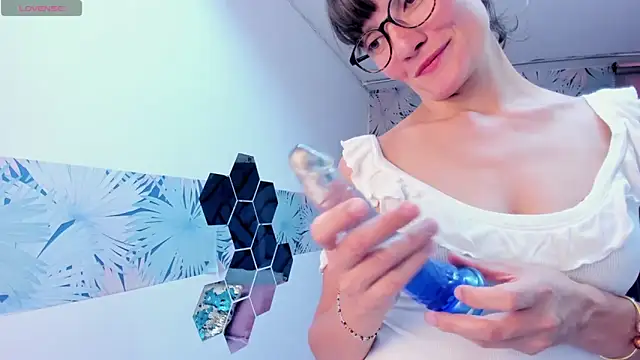 Valery_More__'s Webcam Show