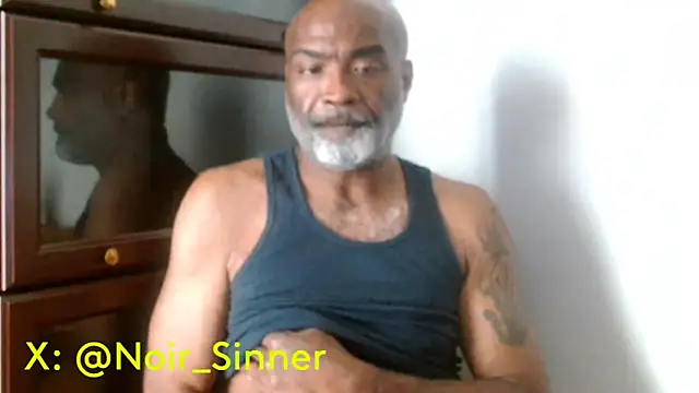 Chat XXX en directo de sinnernoir