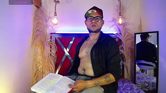 Nickk_21_ live XXX chat