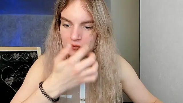 milliKira006's Live XXX Chat