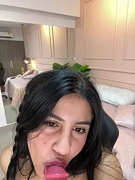 XXX chat uživo modela OLIVIA_GARCIA__
