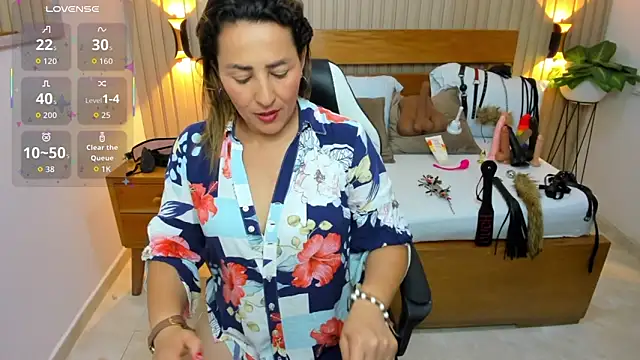 luciana_ballesteros_ Adlı Modelin Canlı XXX Sohbeti