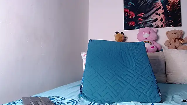 SINDYC Adlı Modelin Canlı XXX Sohbeti