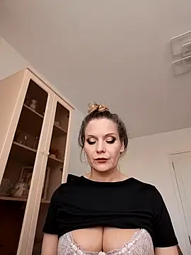 Chat +18 de ANA_STA_S_ ao vivo
