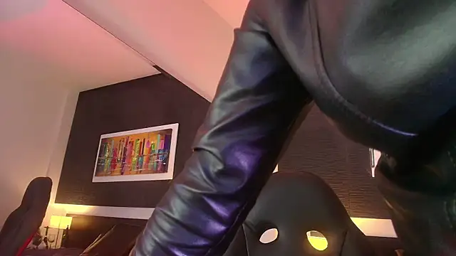 EvaaFoxxy1 Live XXX-chat
