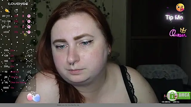 Chat +18 de Alicia_love00 ao vivo