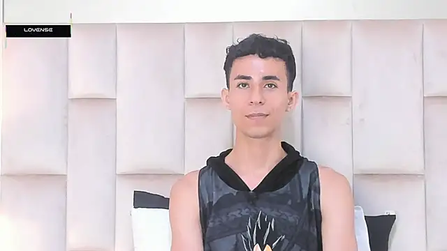 Živý XXX chat Zahir_Ashar