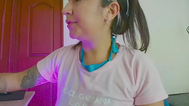 Dahiana_Dmour_ – Naživo XXX chat