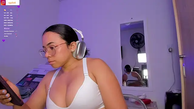Chat +18 de carolgaita ao vivo