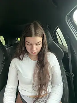 Chat +18 de EllyNora ao vivo