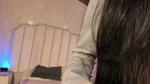 XXX chat uživo modela KattieCampbell