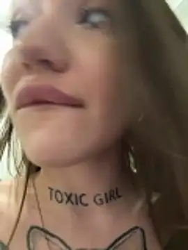 SaintSquirt: απευθείας συνομιλία ΧΧΧ