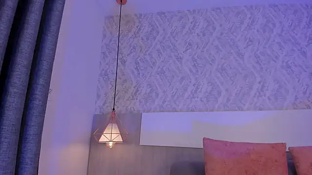 Chat +18 de Vittoria__rossi ao vivo