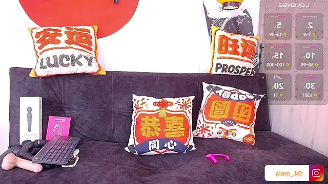naomi_femme's Webcam Show