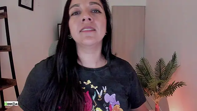 urcute_kitten – Naživo XXX chat