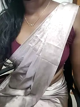 Show webcam de Tamilmallu-duskygirl03