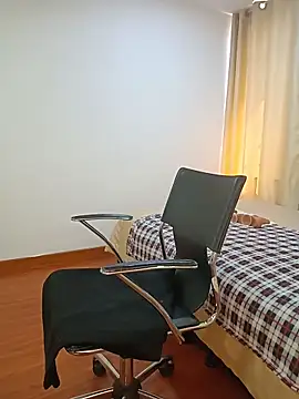 Chat +18 de sasi_luna ao vivo